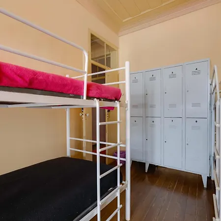 Hostal Suntrap Lagos