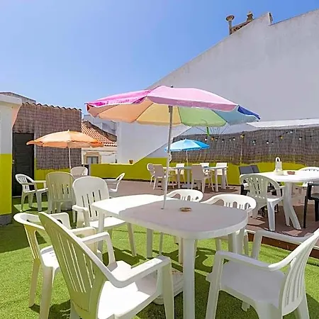 Suntrap Hostal *