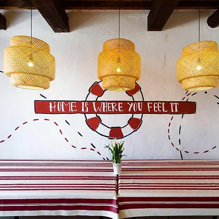 ホステル Suntrap *